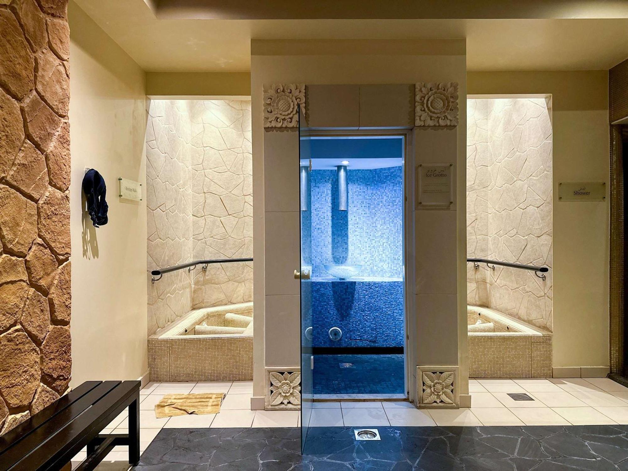 Fabulous 1 Bedroom Apartment At 5 Star Resort Dubai Buitenkant foto